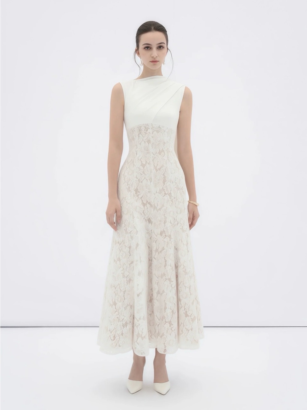 Elegant Ivory Lace Gown with Draped Cape - Picture 3 of 3